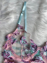 Load image into Gallery viewer, 7